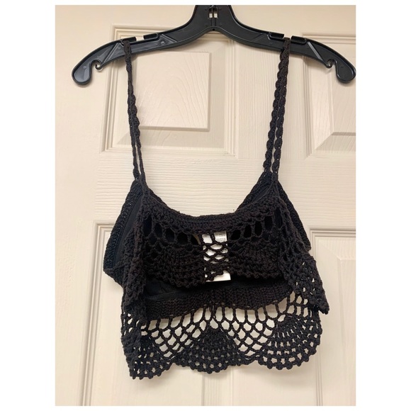Crocheted black cropped tank top - Picture 5 of 6